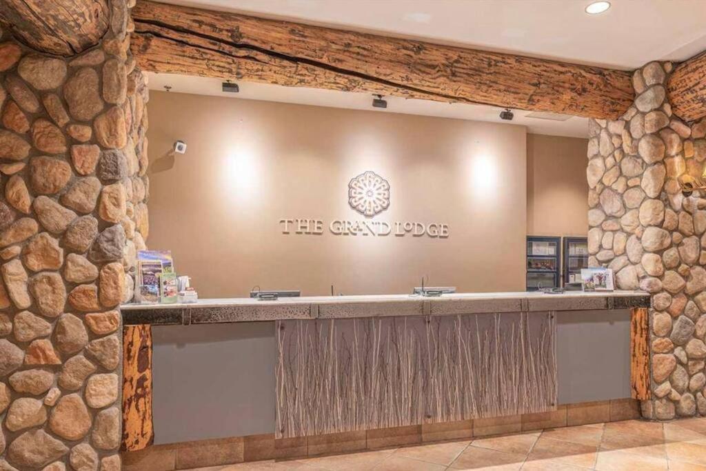 クレスティド・ビュートMt Cb Mountain Side With King Bed, Hot Tub, Pool & Kitchen!アパートメント エクステリア 写真