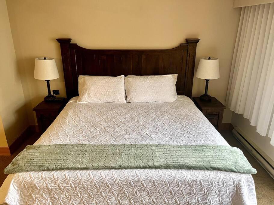 クレスティド・ビュートMt Cb Mountain Side With King Bed, Hot Tub, Pool & Kitchen!アパートメント エクステリア 写真